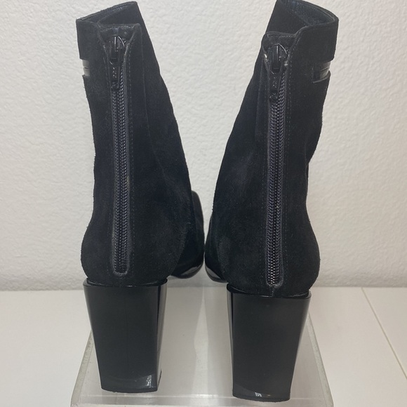 Stuart Weitzman Black Suede Bootie Square Toe 10 - Picture 7 of 9